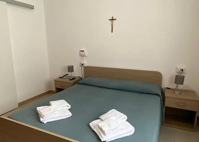 Casa Per Ferie Casa Cabrini Hotel *